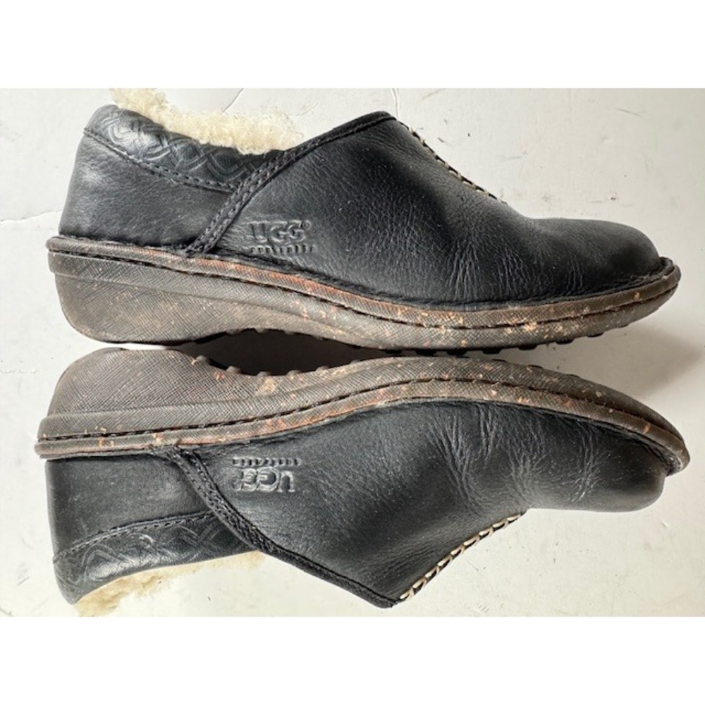 UGG Black Leather Shearling Lined Clogs Mule Shoes Womens Size 7 - Picture 14 of 15